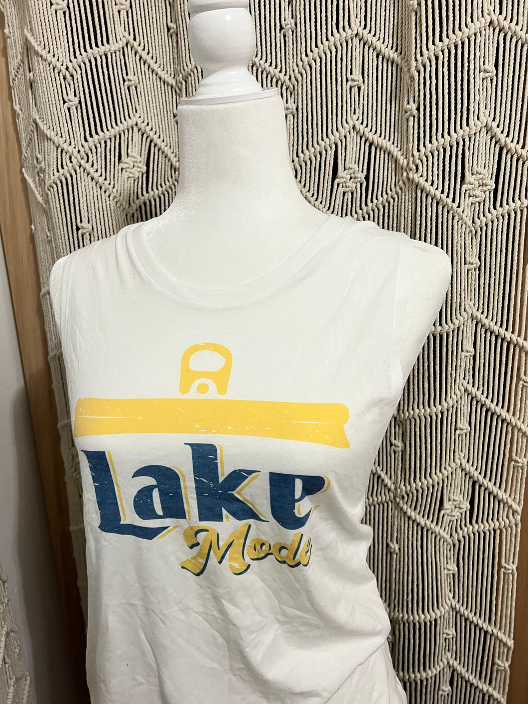 Lake mode medium